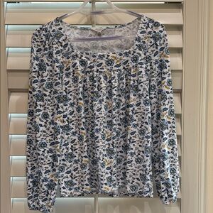Lucky Brand Blue Floral Blouse. Size M.
